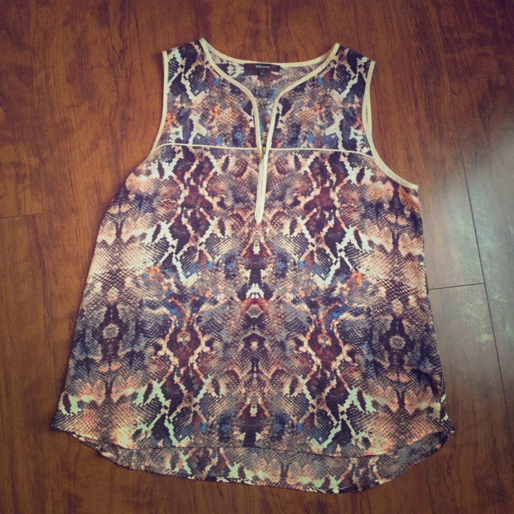 Belissimo- Snakeskin Pattern Sleeveless Top. Sz L